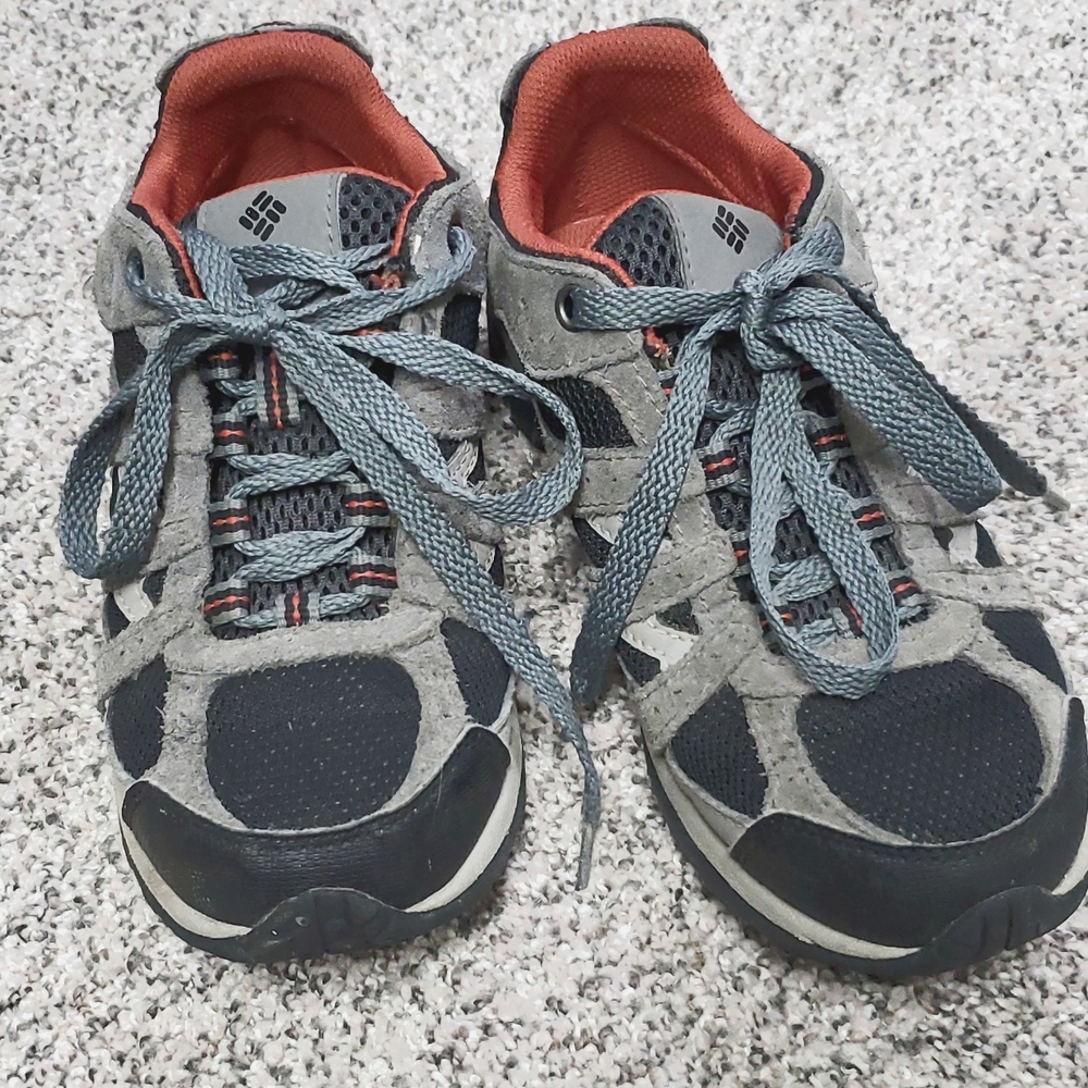 COPY - Boys Columbia hiking/ winter shoes